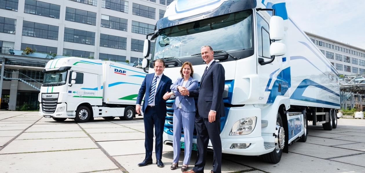 VDL Groep and DAF present electric truck