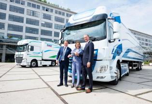 VDL Groep and DAF present electric truck