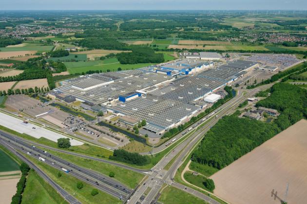 Province of Limburg and VDL jointly invest in future of VDL site in Born