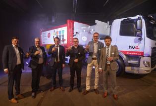 VDL presents first electric vehicles for waste collection 
